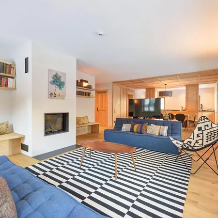 Le Petit Toit : Confortable, Central, Expose Sud Appartement